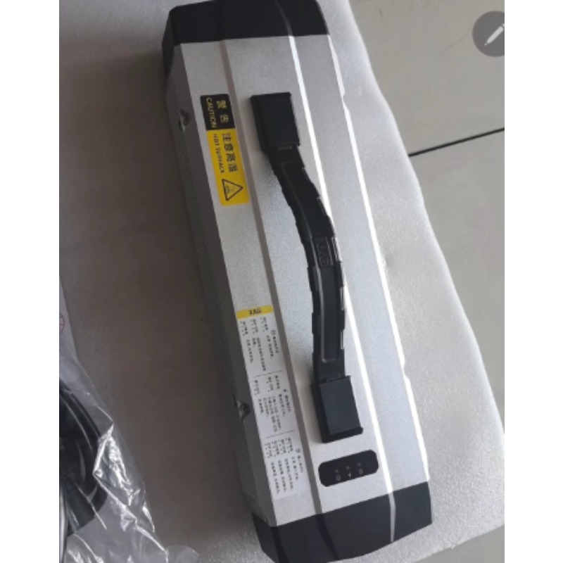 Chargeur CM13600 pour drones a - Drone Battery Charger avis et prix
